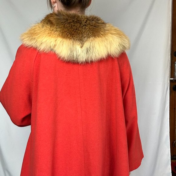 Vintage Red italian 60s swing wool coat with real fur collar S/M - Picture 5 of 9